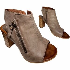 Miz Mooz "Summer" Stone Neutral Leather Peep Toe Block Heel Bootie Size 39 Boho